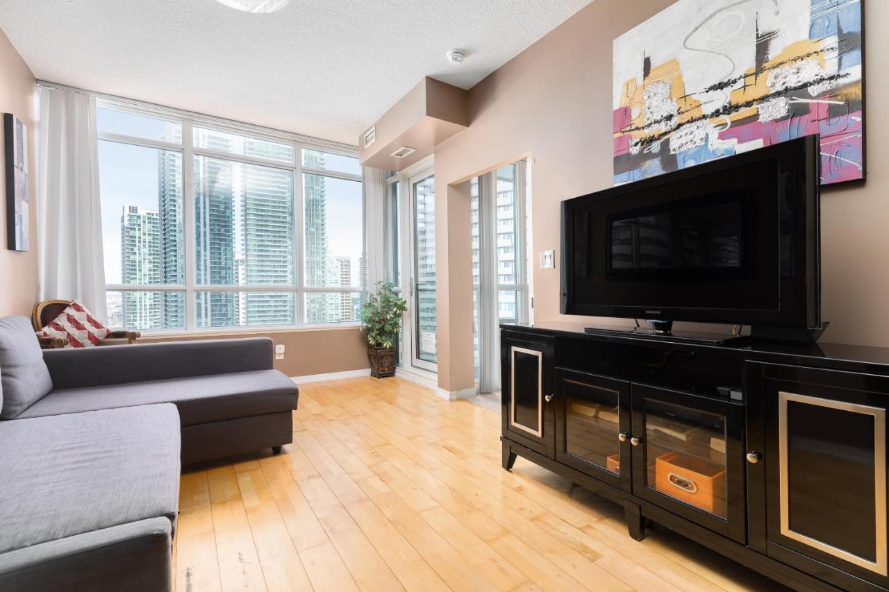 Across From The Cn Tower, Metro Toronto Convention Centre And Rogers Centre In Downtown Toronto Core公寓 外观 照片