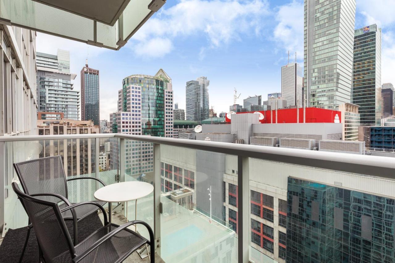 Across From The Cn Tower, Metro Toronto Convention Centre And Rogers Centre In Downtown Toronto Core公寓 外观 照片